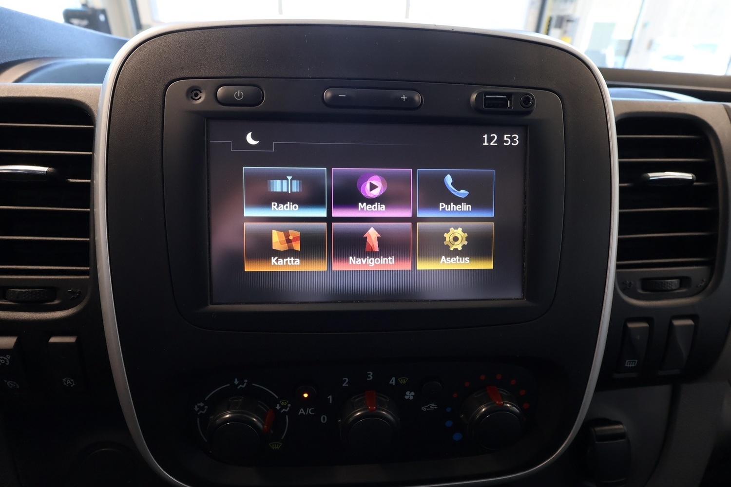 Renault Trafic vaihtoauto