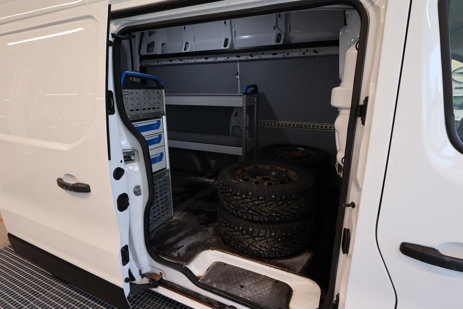 Renault Trafic vaihtoauto