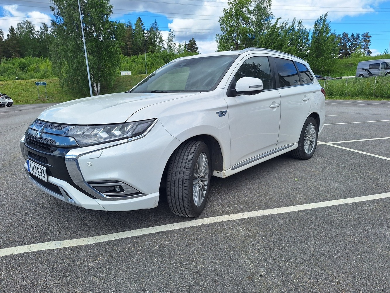 Mitsubishi Outlander PHEV vaihtoauto