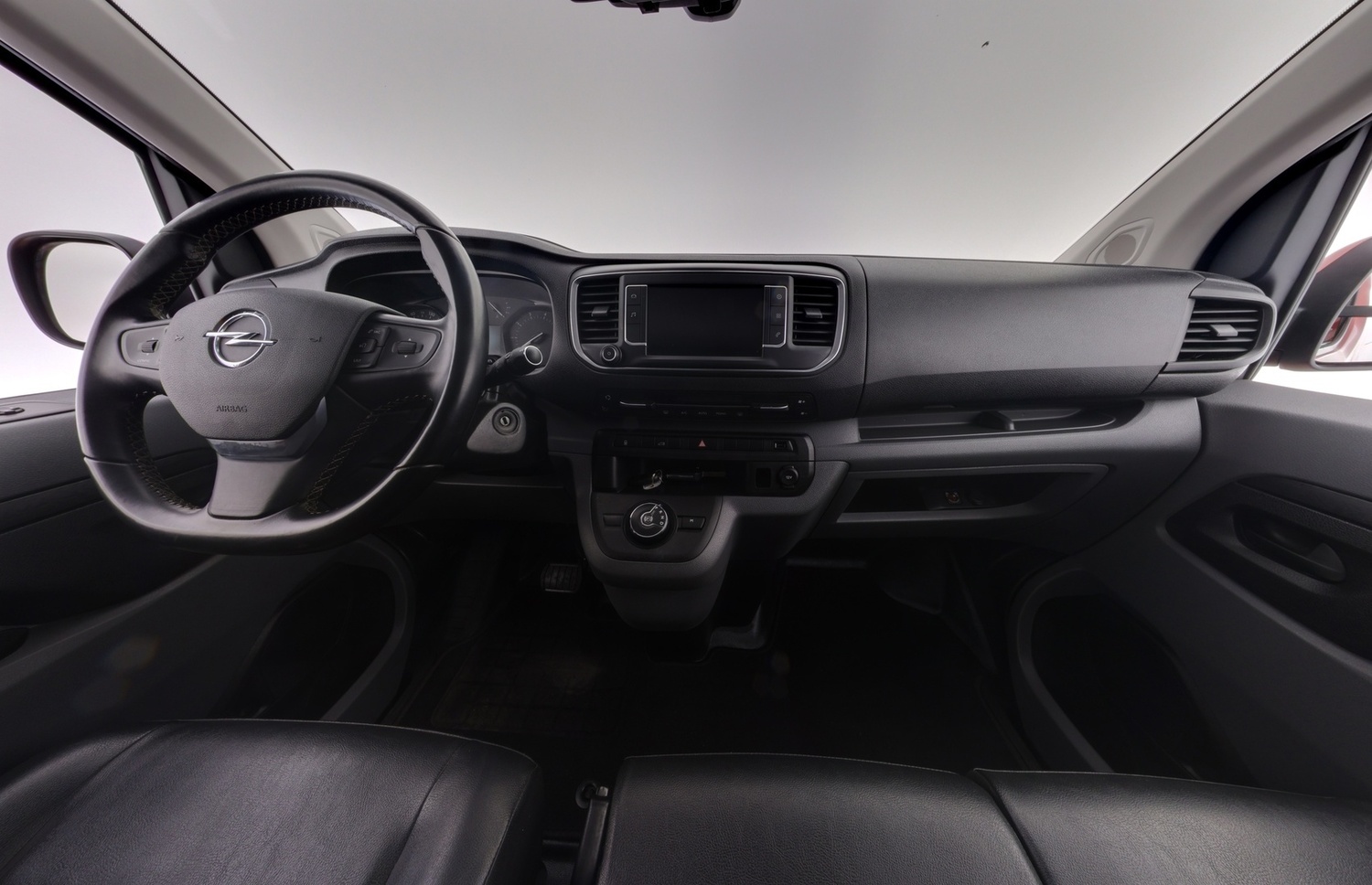 Opel Vivaro vaihtoauto