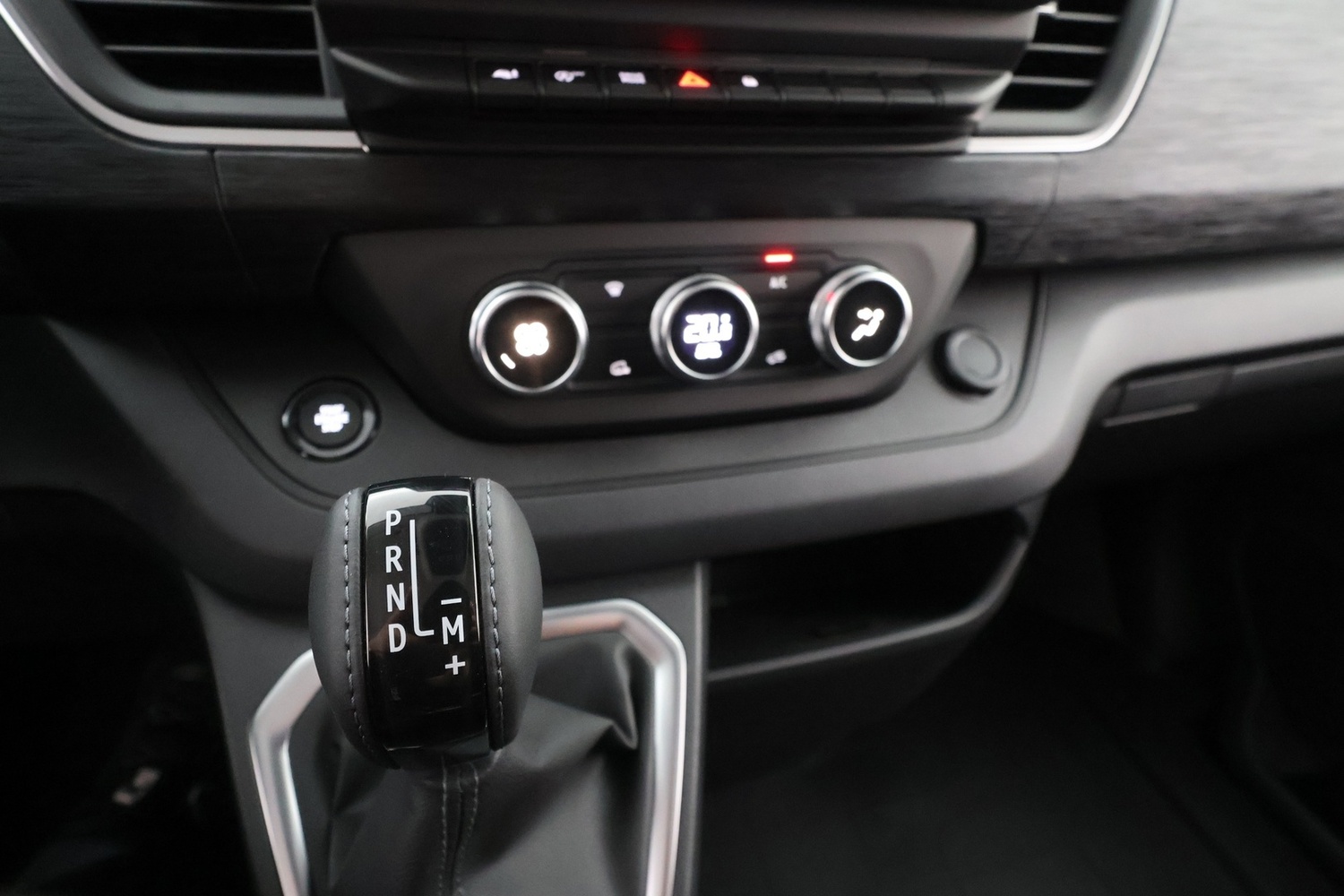 Nissan Primastar vaihtoauto