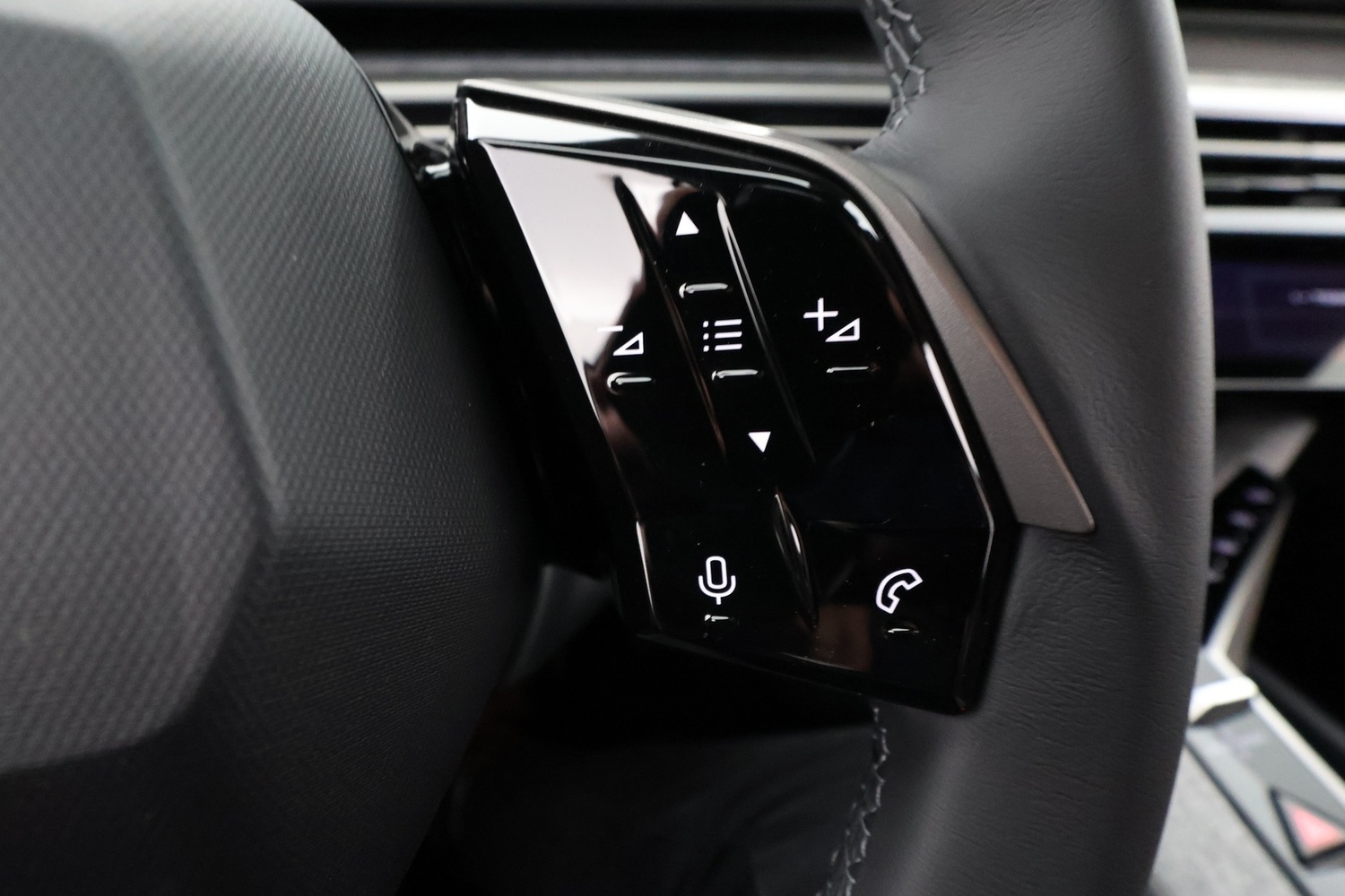 Peugeot 5008 vaihtoauto