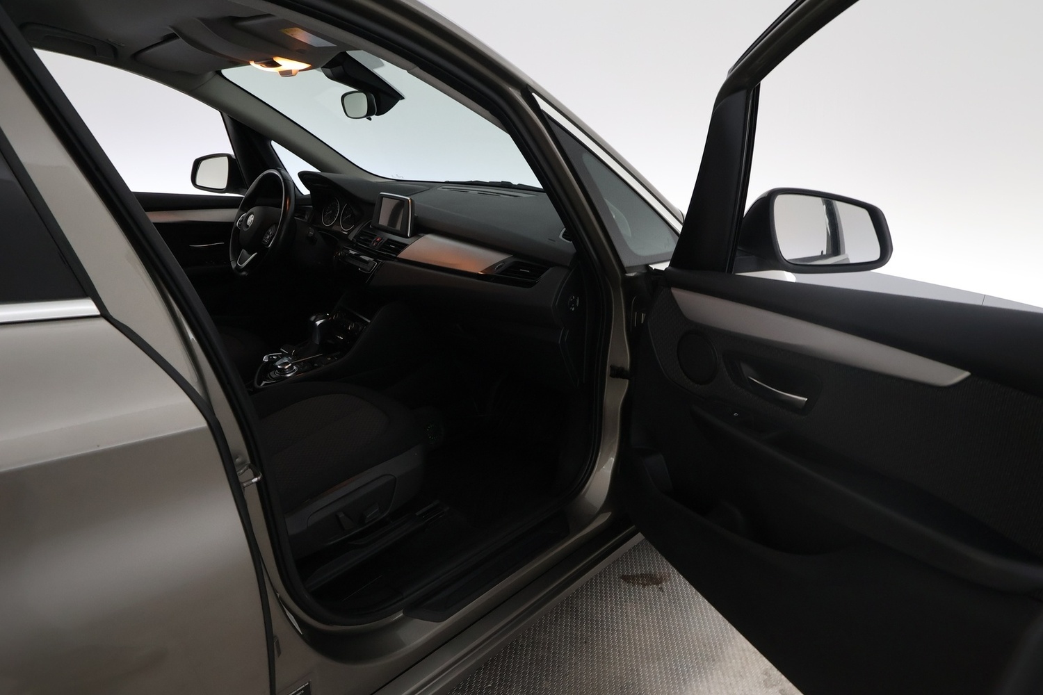 BMW 218 vaihtoauto