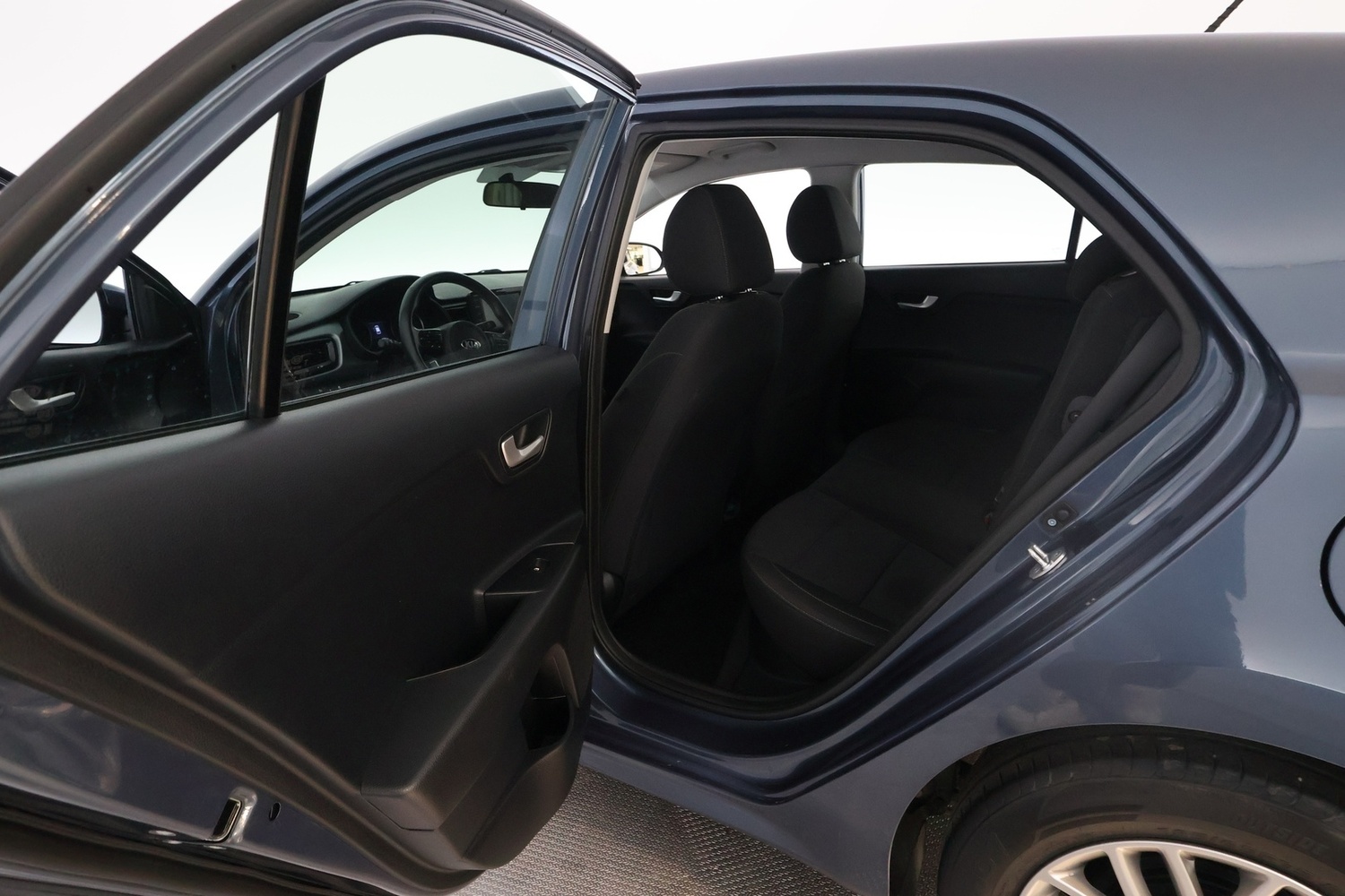 Kia Rio vaihtoauto