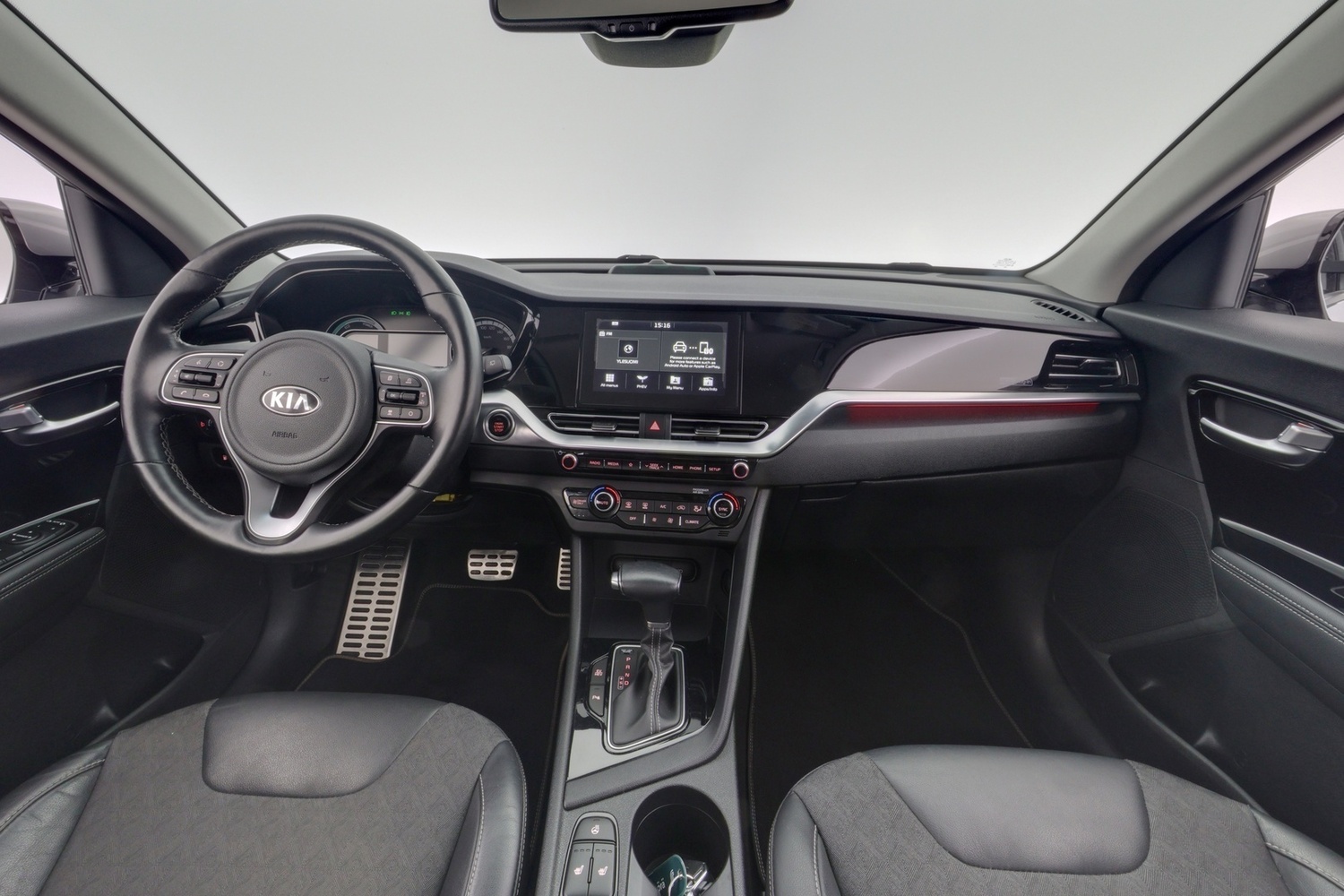 Kia Niro plug-in vaihtoauto