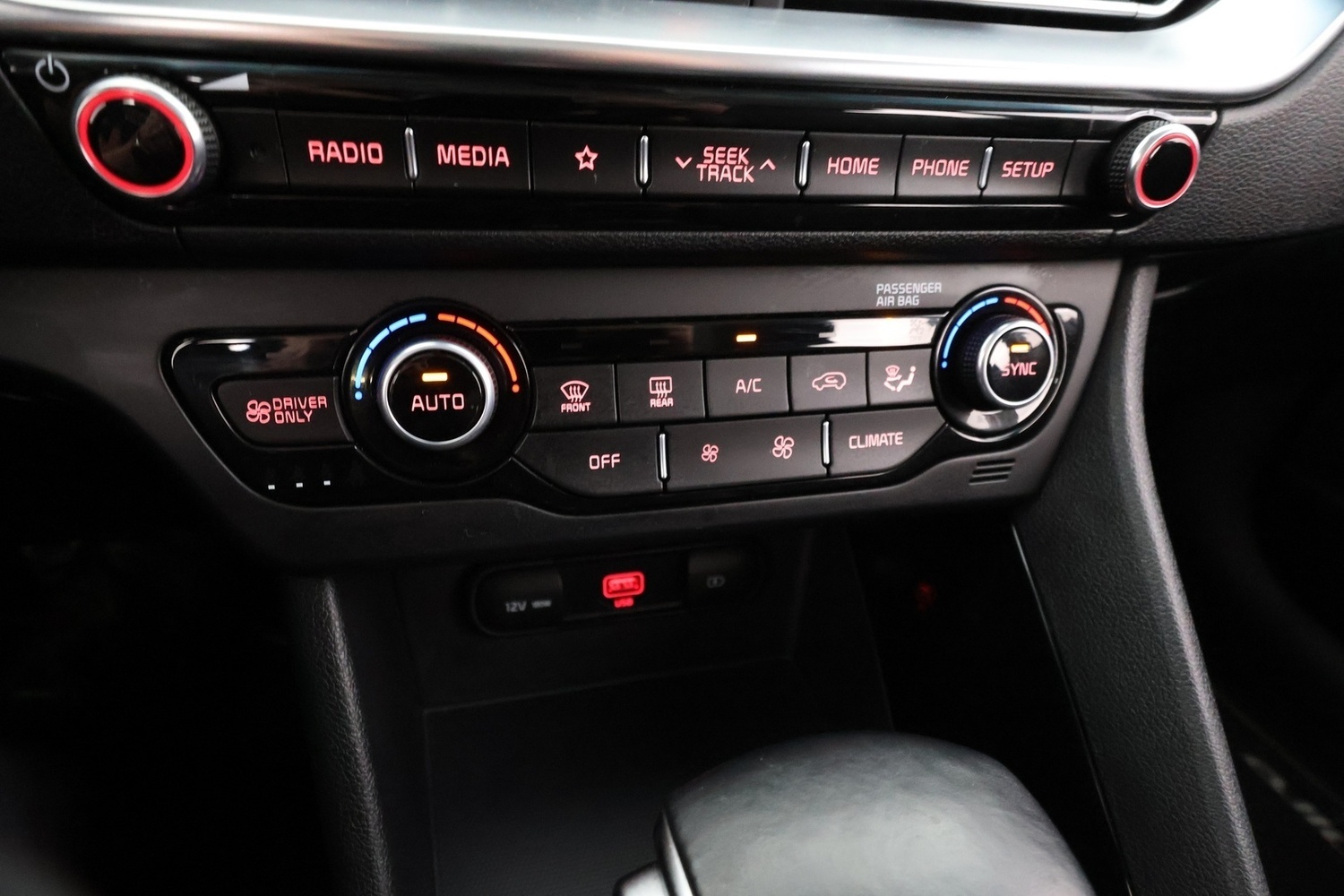 Kia Niro plug-in vaihtoauto
