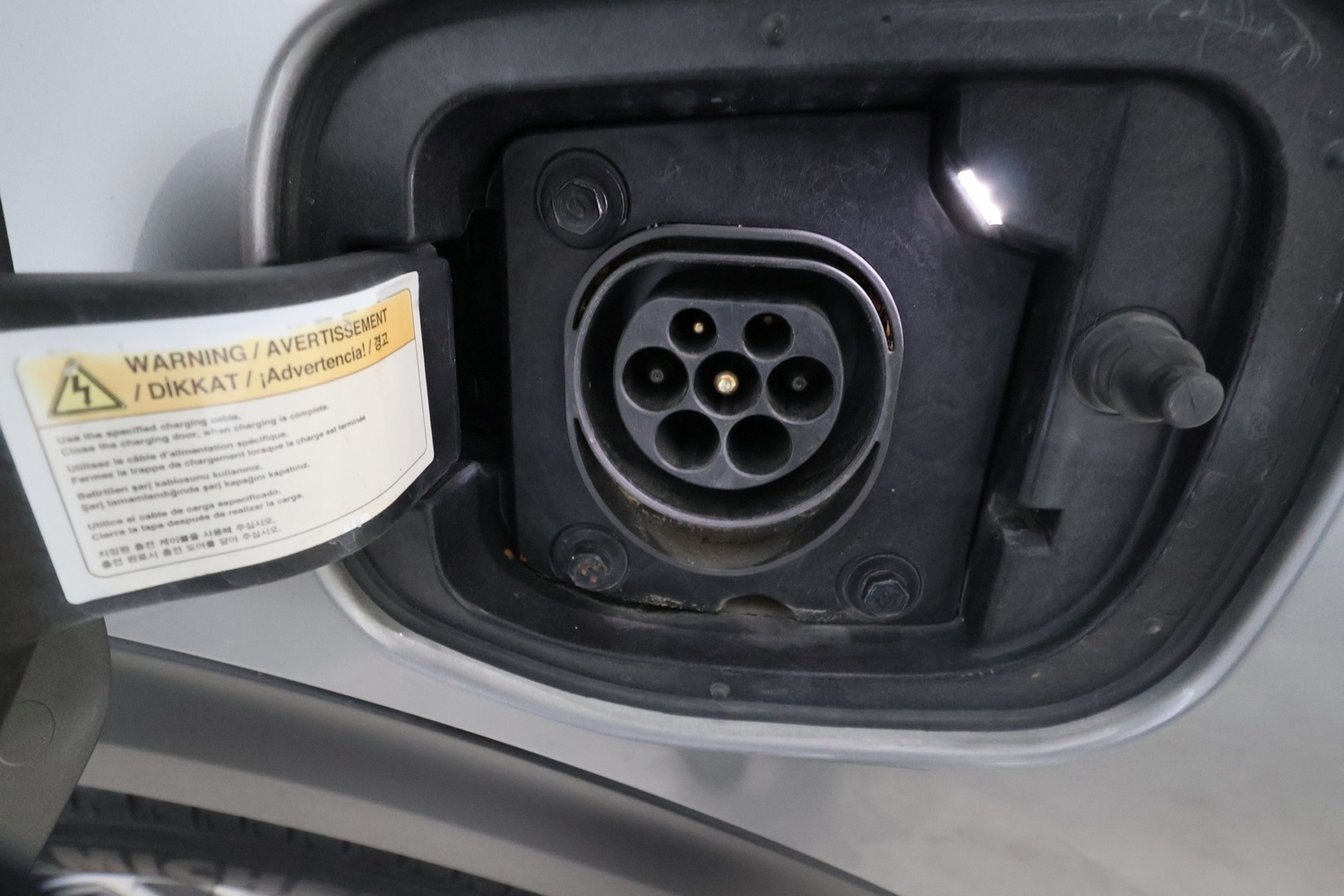 Kia Niro plug-in vaihtoauto