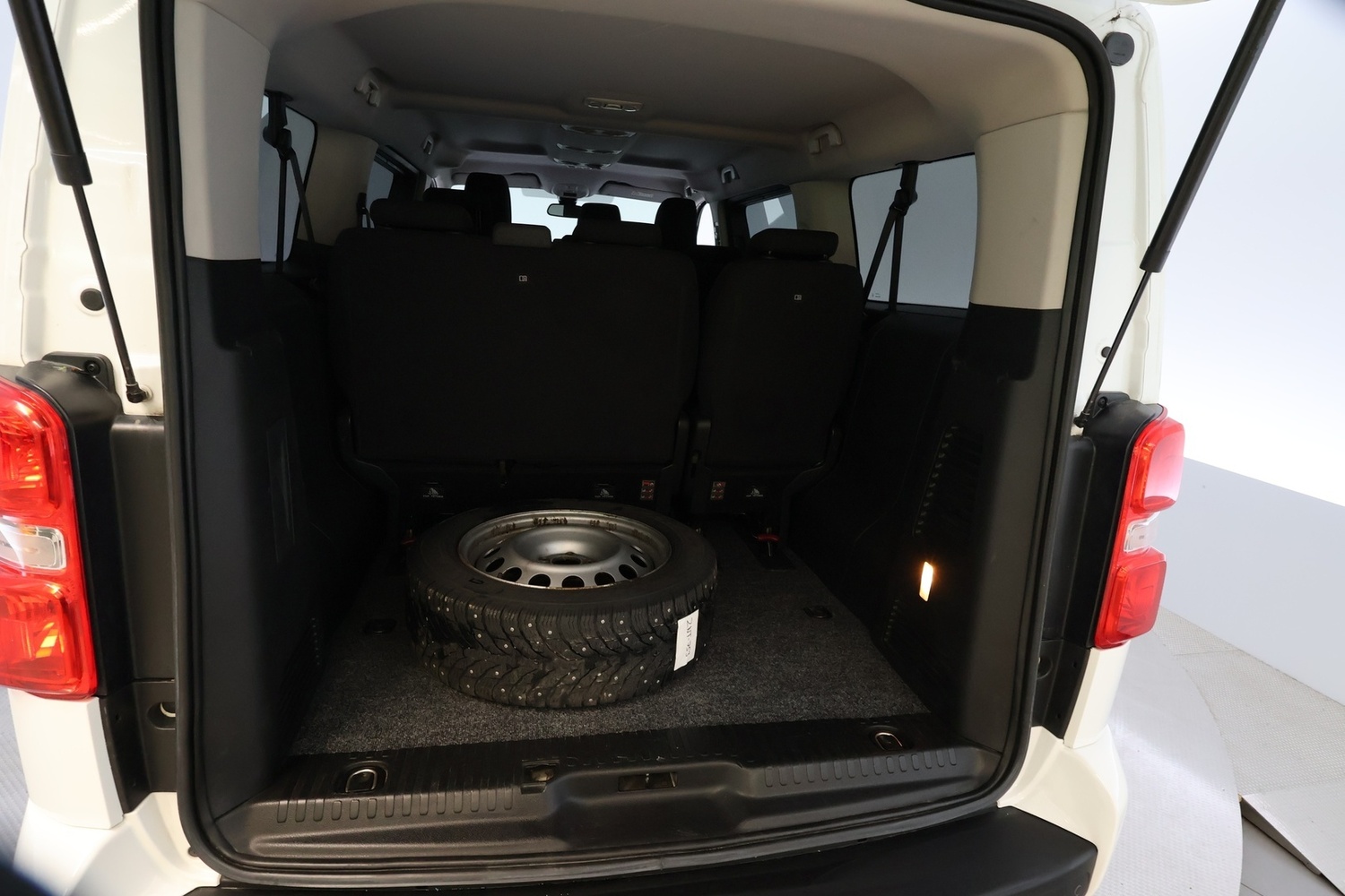 Citroën Spacetourer vaihtoauto