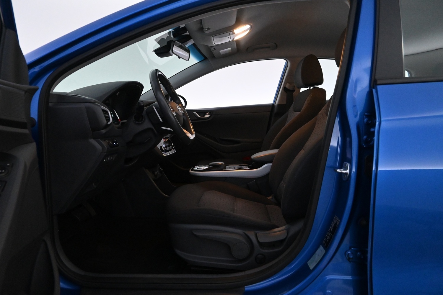 Hyundai IONIQ electric vaihtoauto
