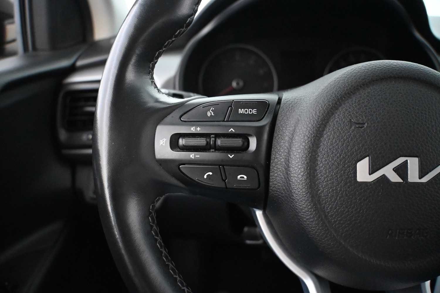 Kia Rio vaihtoauto