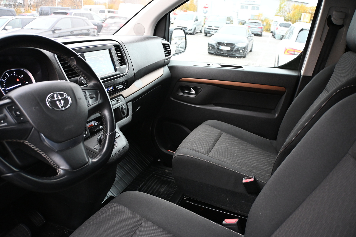 Toyota Proace Verso vaihtoauto
