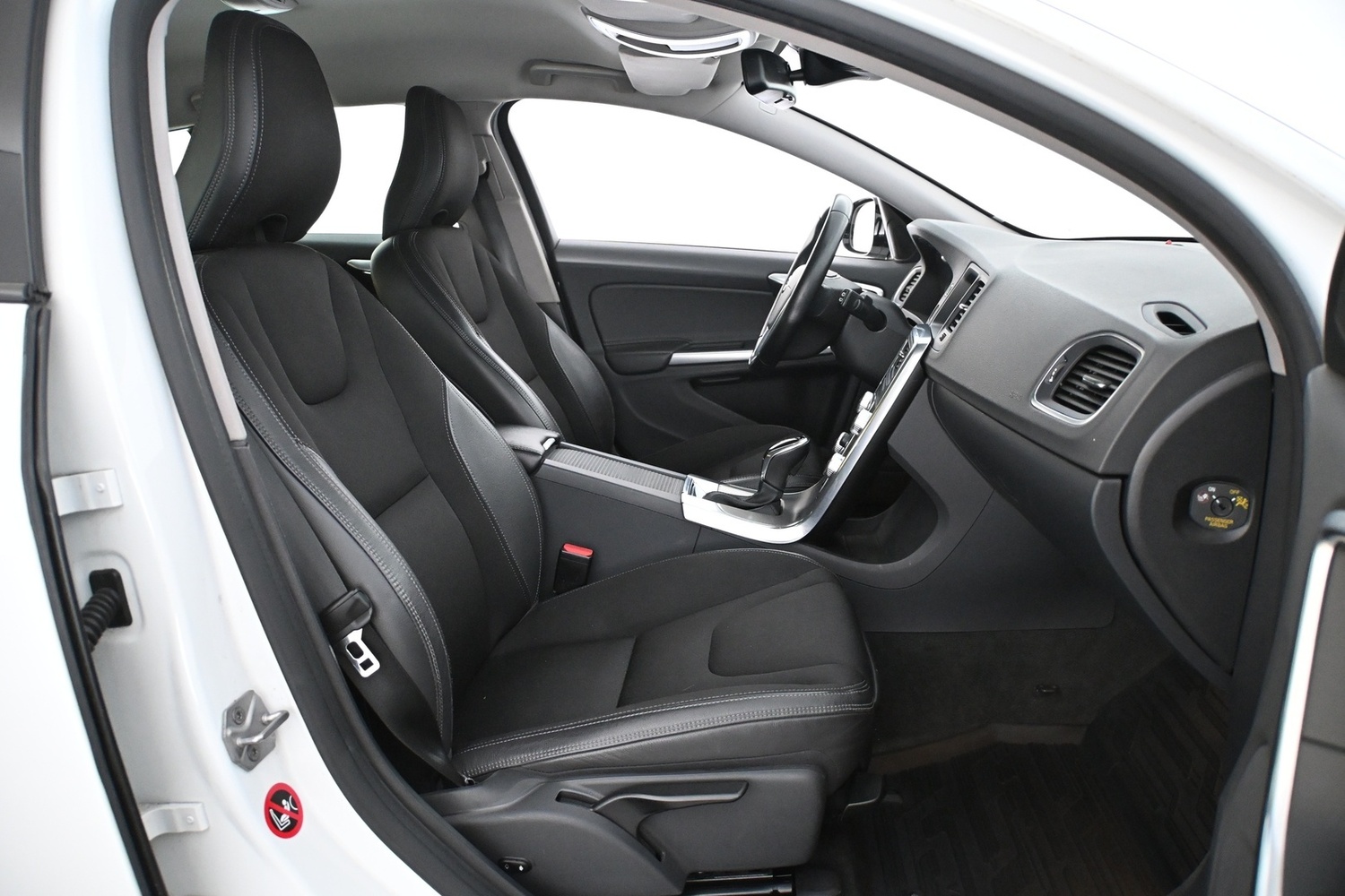Volvo V60 Cross Country vaihtoauto