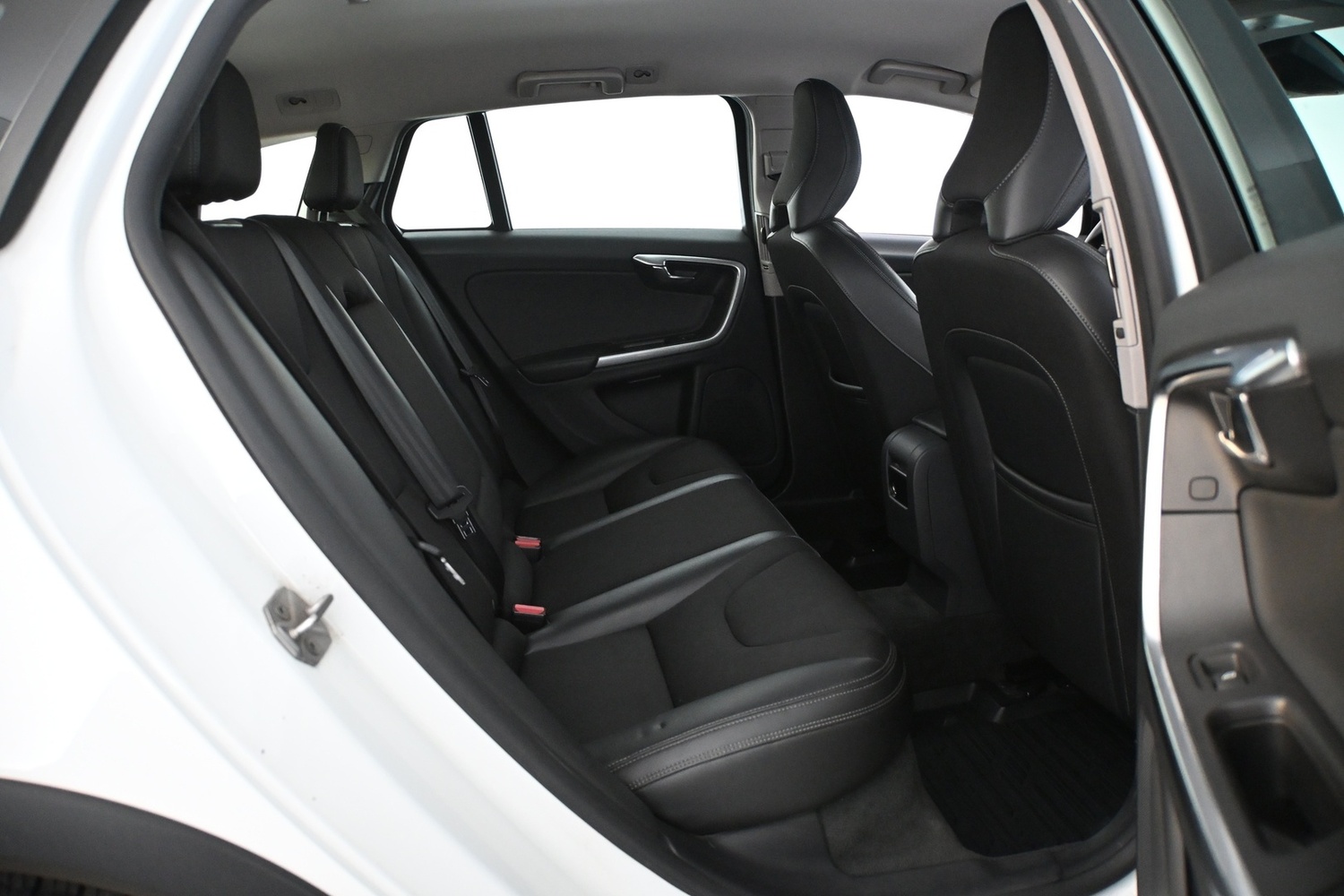 Volvo V60 Cross Country vaihtoauto