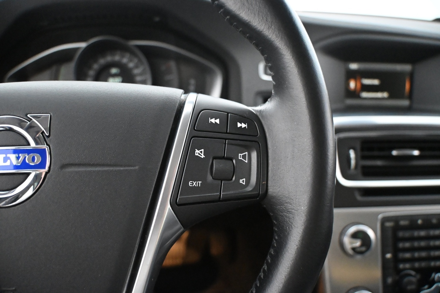 Volvo V60 Cross Country vaihtoauto