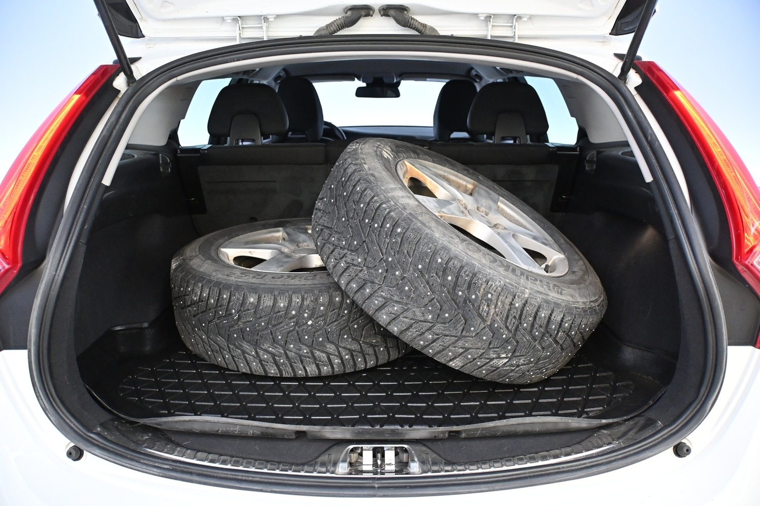 Volvo V60 Cross Country vaihtoauto