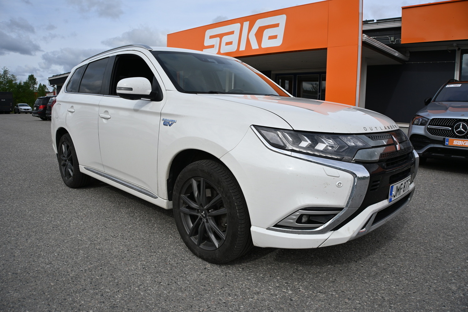 Mitsubishi Outlander PHEV vaihtoauto
