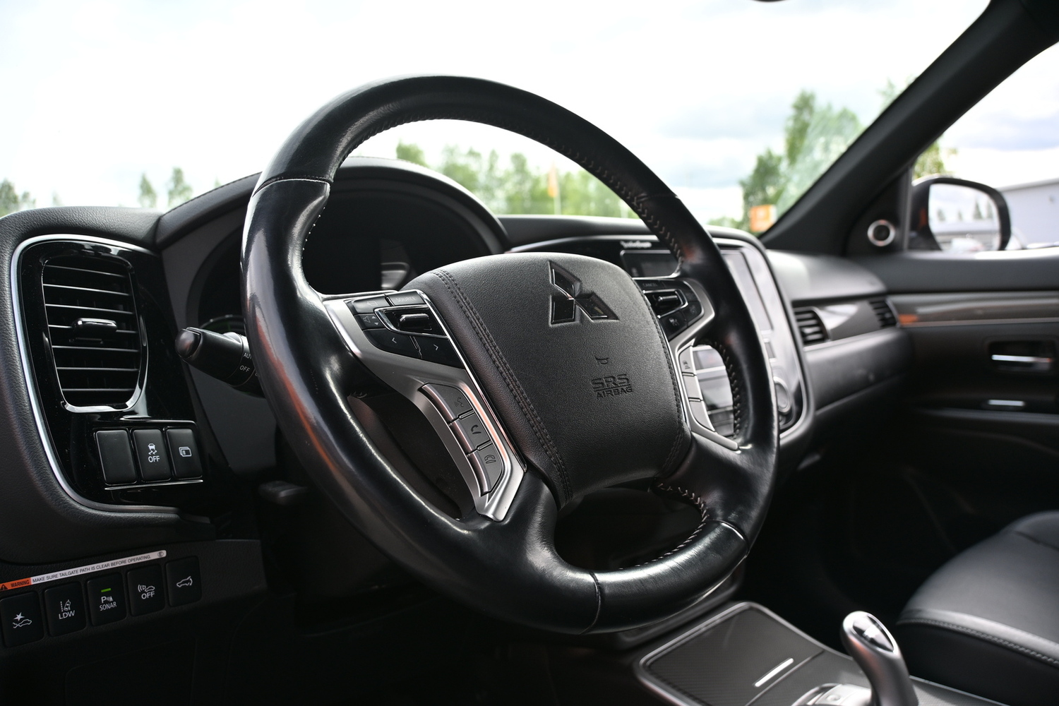 Mitsubishi Outlander PHEV vaihtoauto