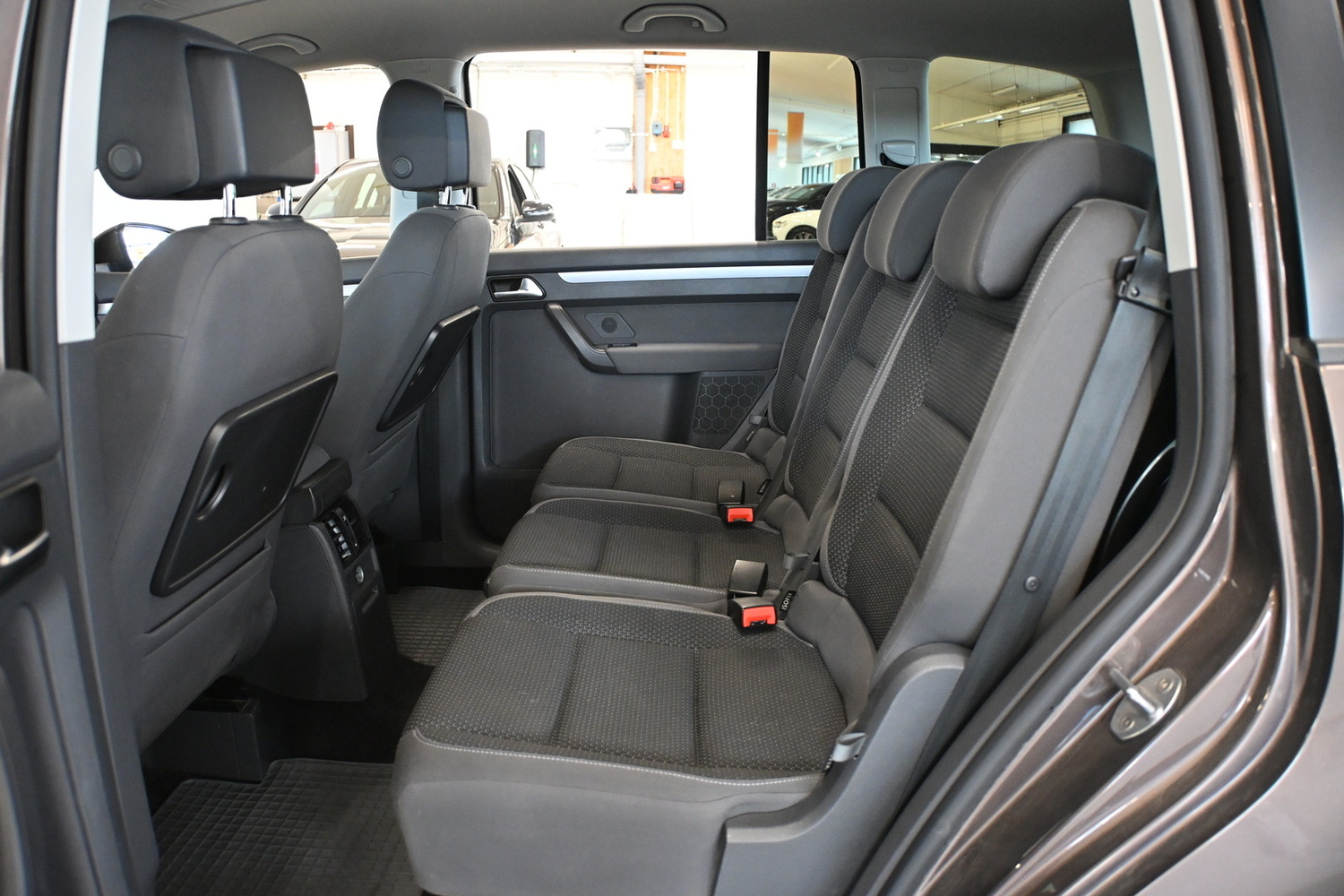 Volkswagen Touran vaihtoauto