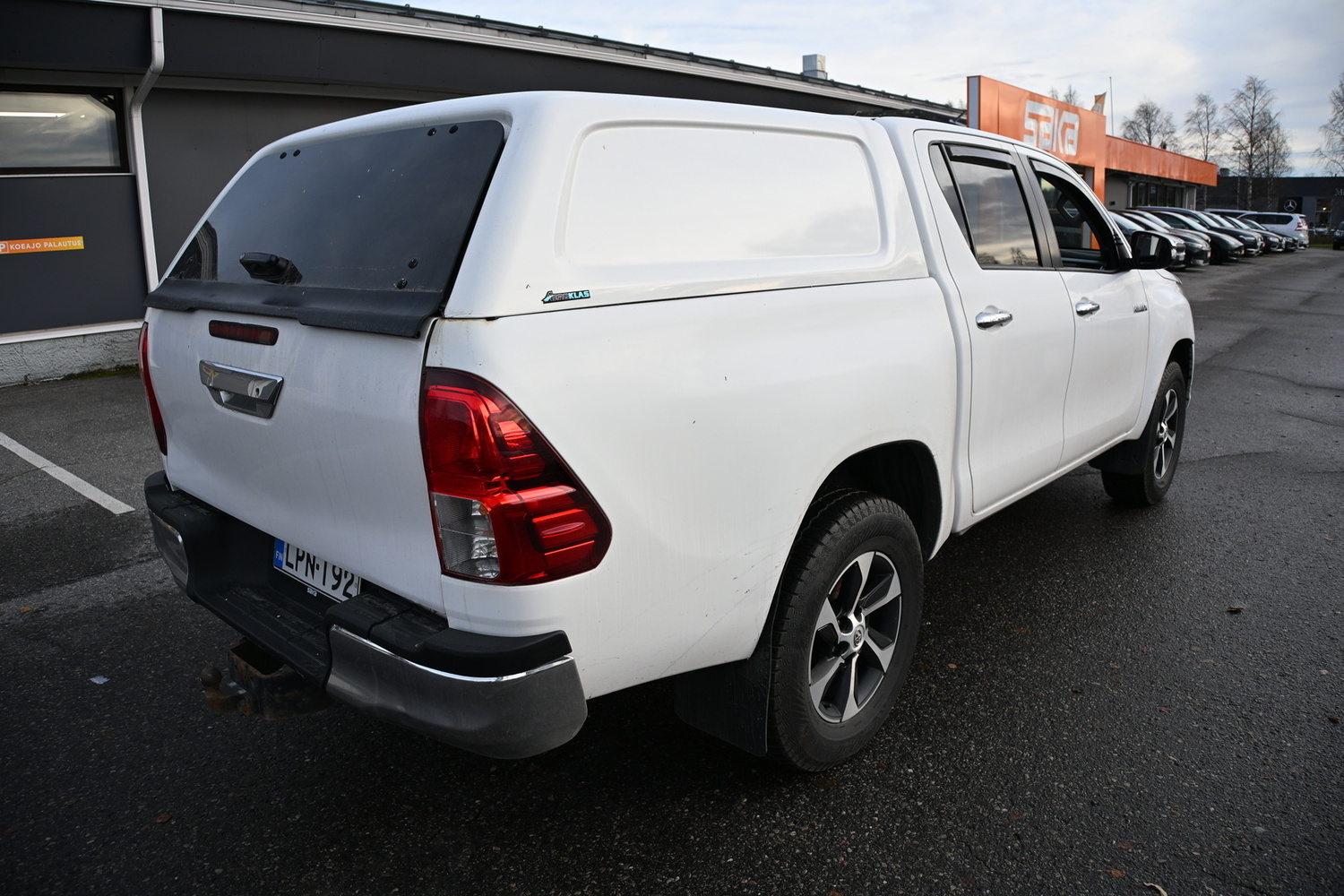 Toyota Hilux vaihtoauto