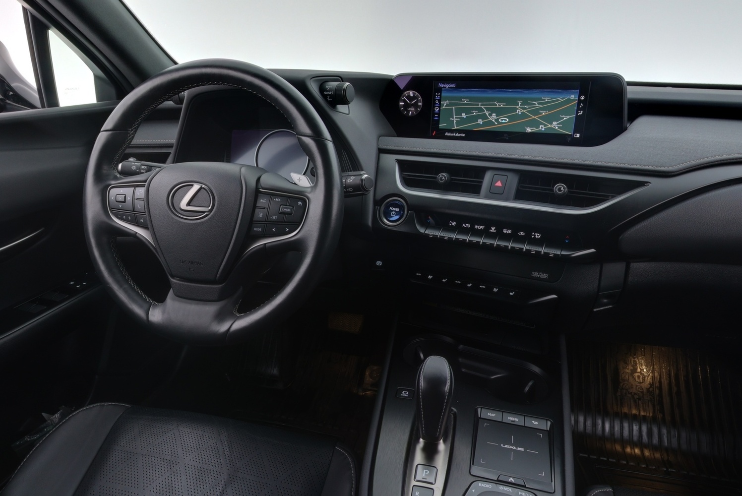 Lexus UX vaihtoauto