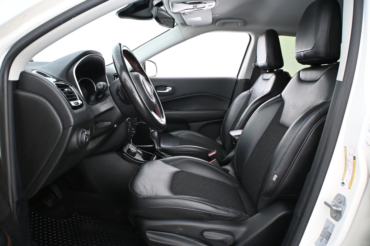 Jeep Compass vaihtoauto