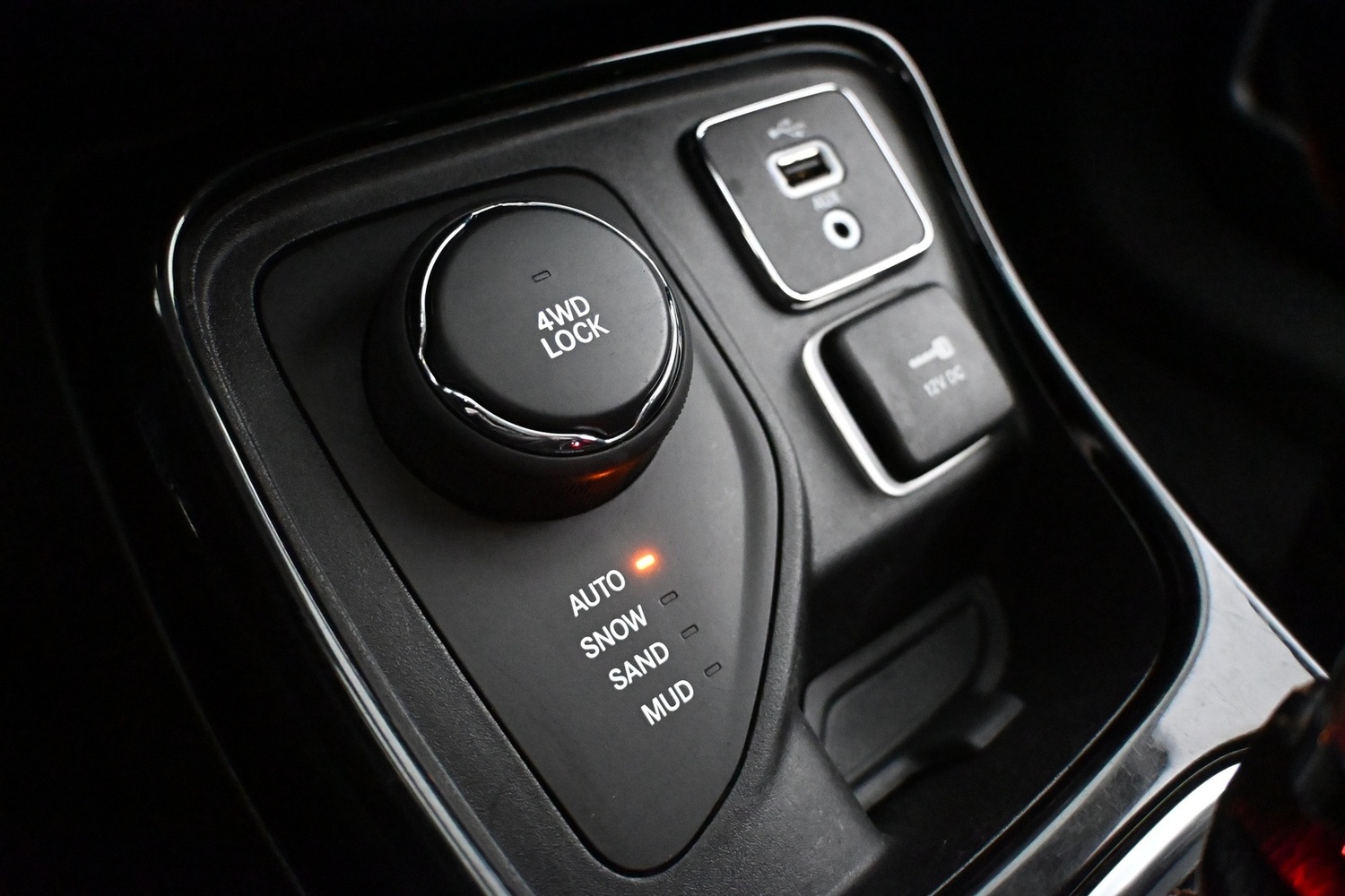Jeep Compass vaihtoauto