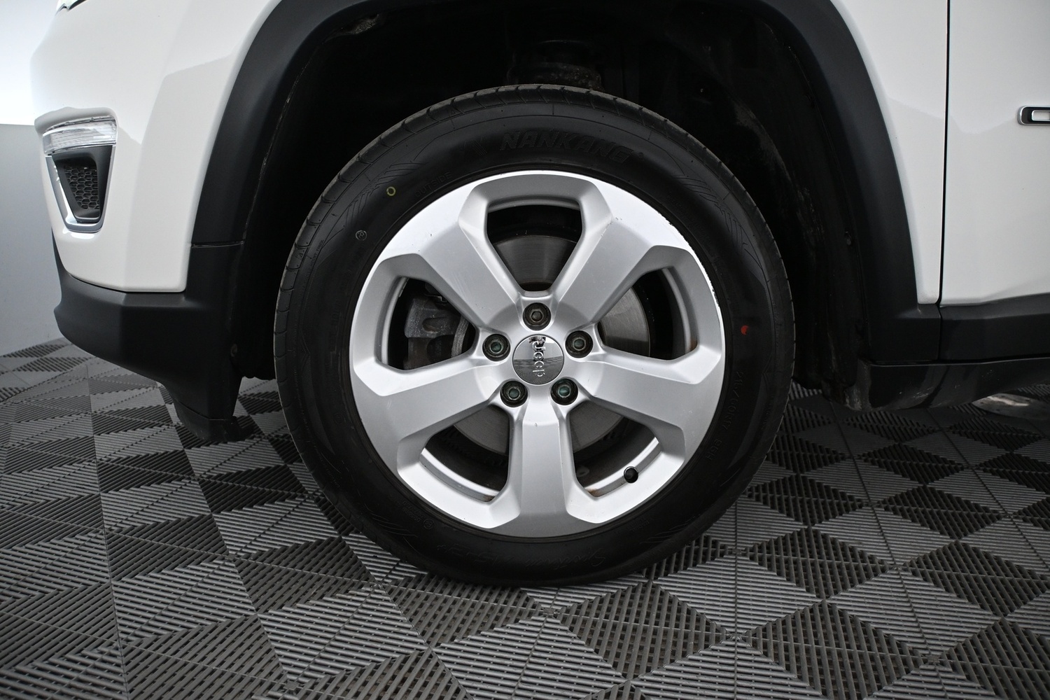 Jeep Compass vaihtoauto