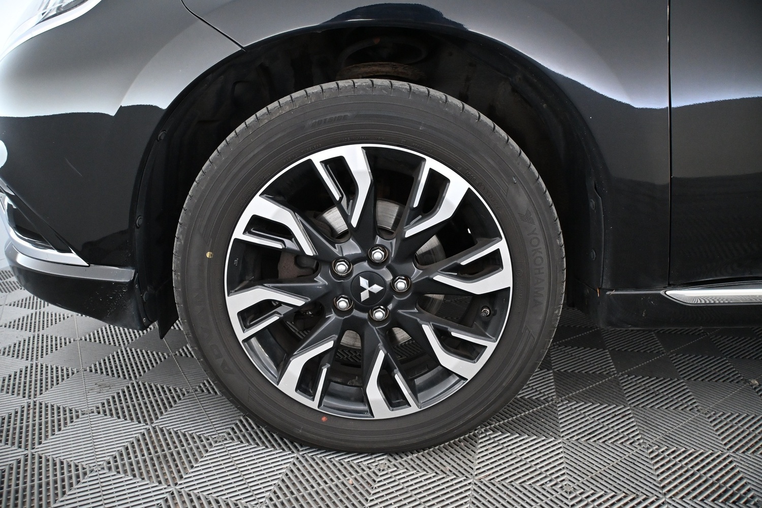 Mitsubishi Outlander PHEV vaihtoauto