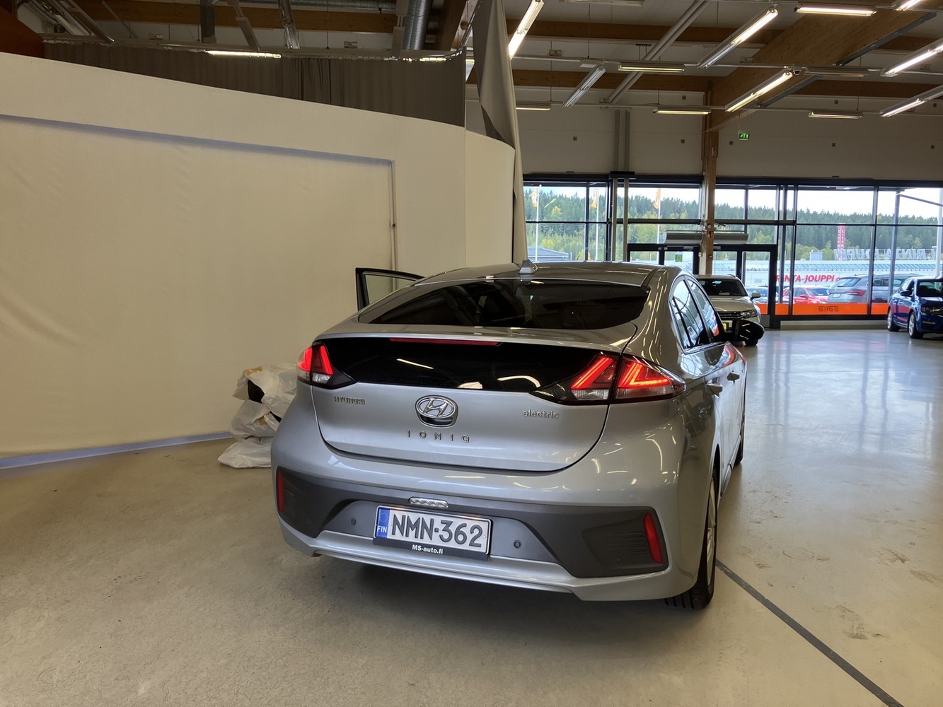Hyundai IONIQ electric vaihtoauto