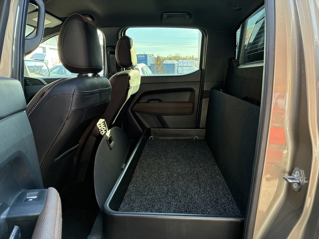 Volkswagen Amarok vaihtoauto