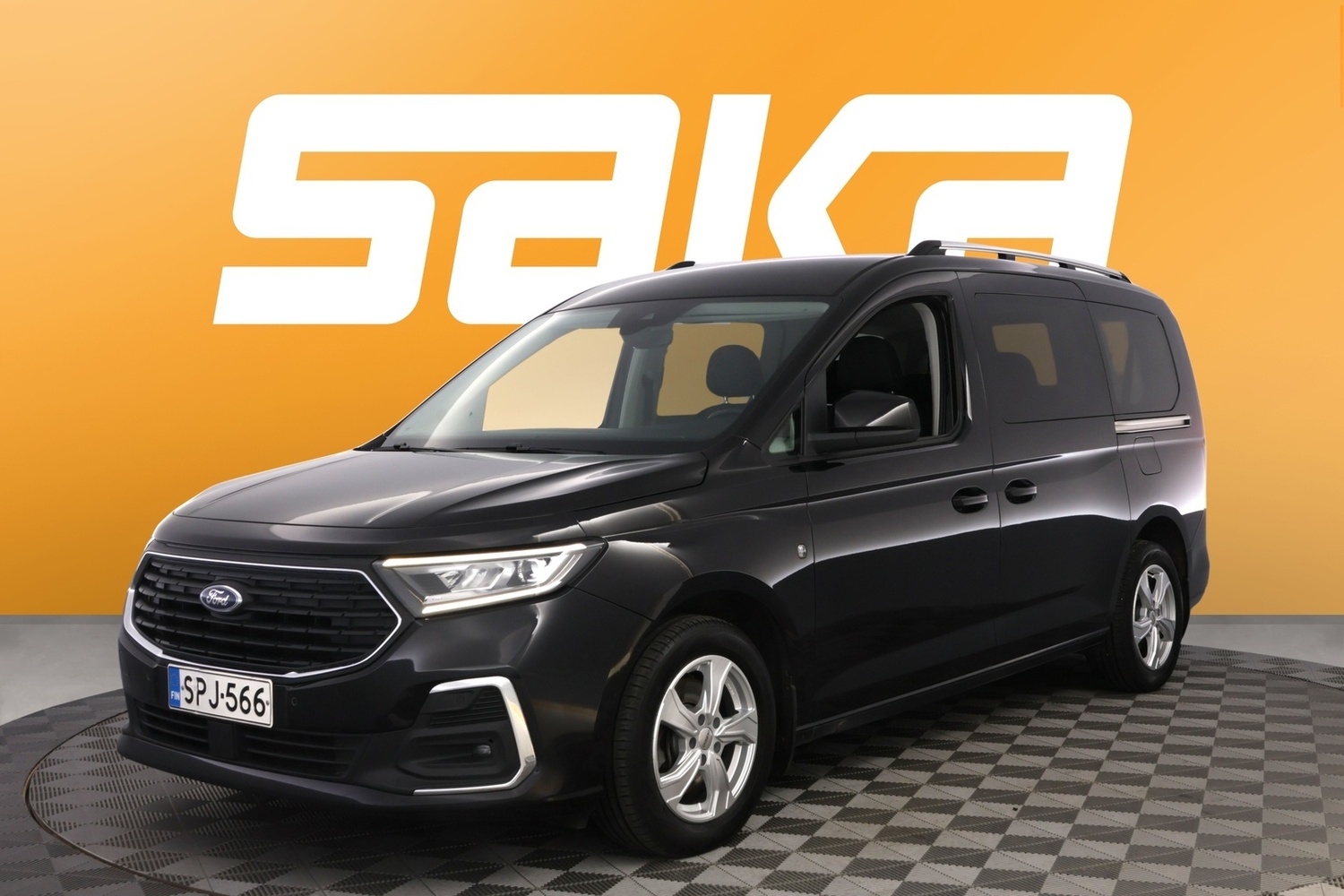 Ford Grand Tourneo Connect vaihtoauto