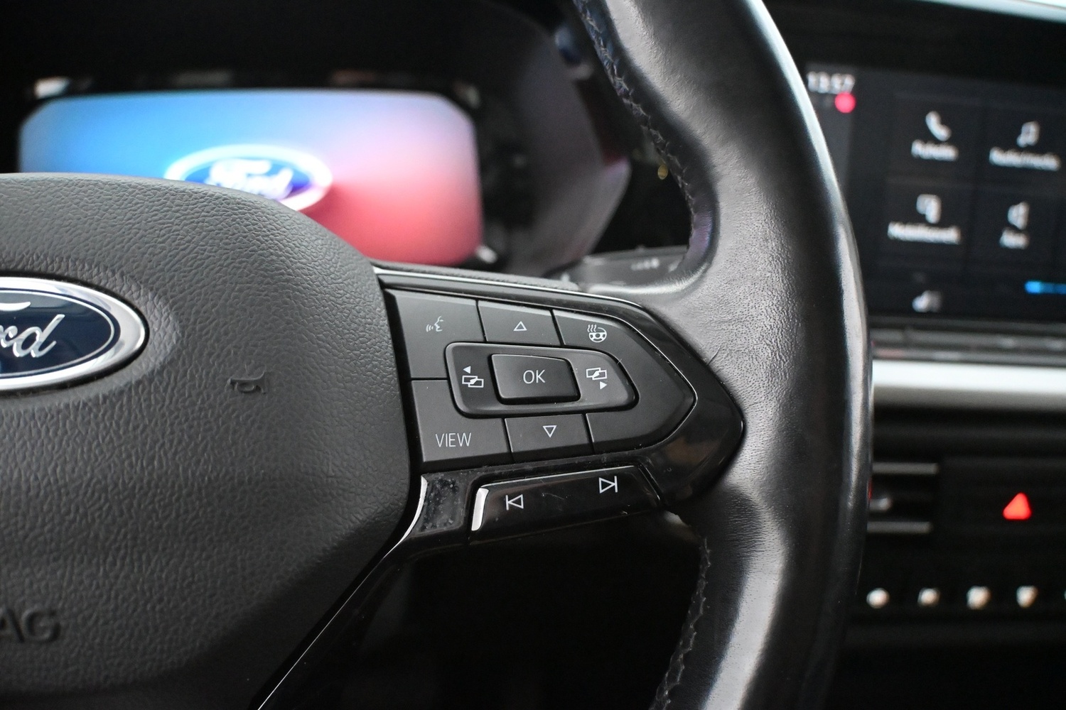 Ford Grand Tourneo Connect vaihtoauto