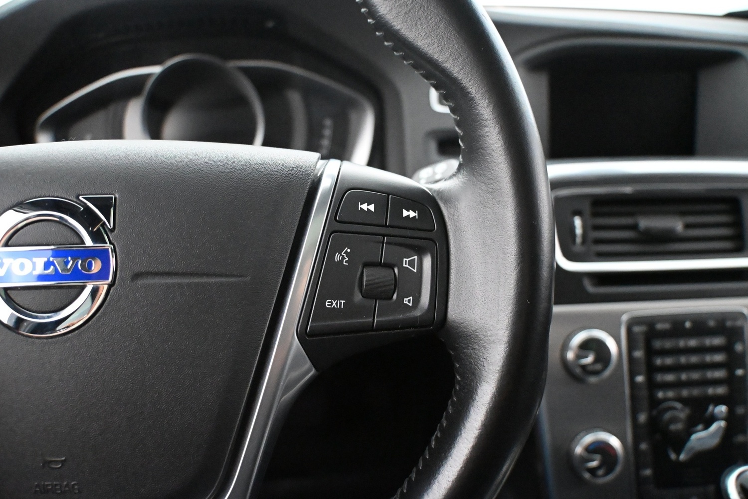 Volvo V60 Cross Country vaihtoauto