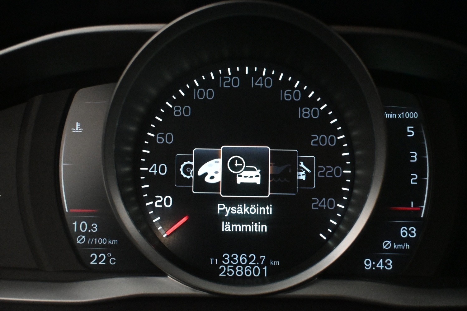 Volvo V60 Cross Country vaihtoauto