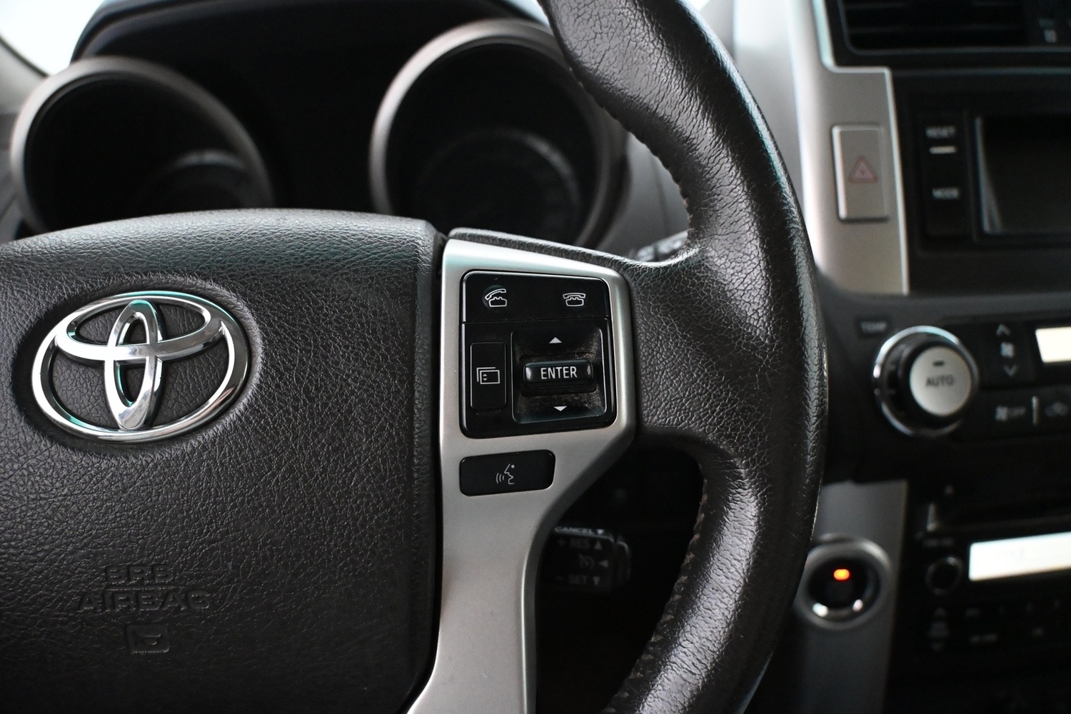 Toyota Land Cruiser vaihtoauto