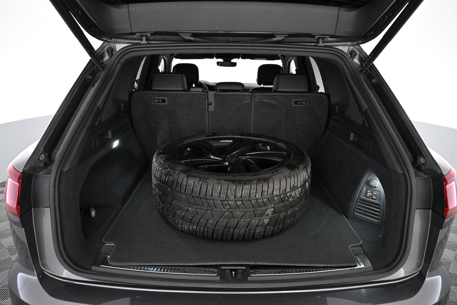 Volkswagen Touareg vaihtoauto
