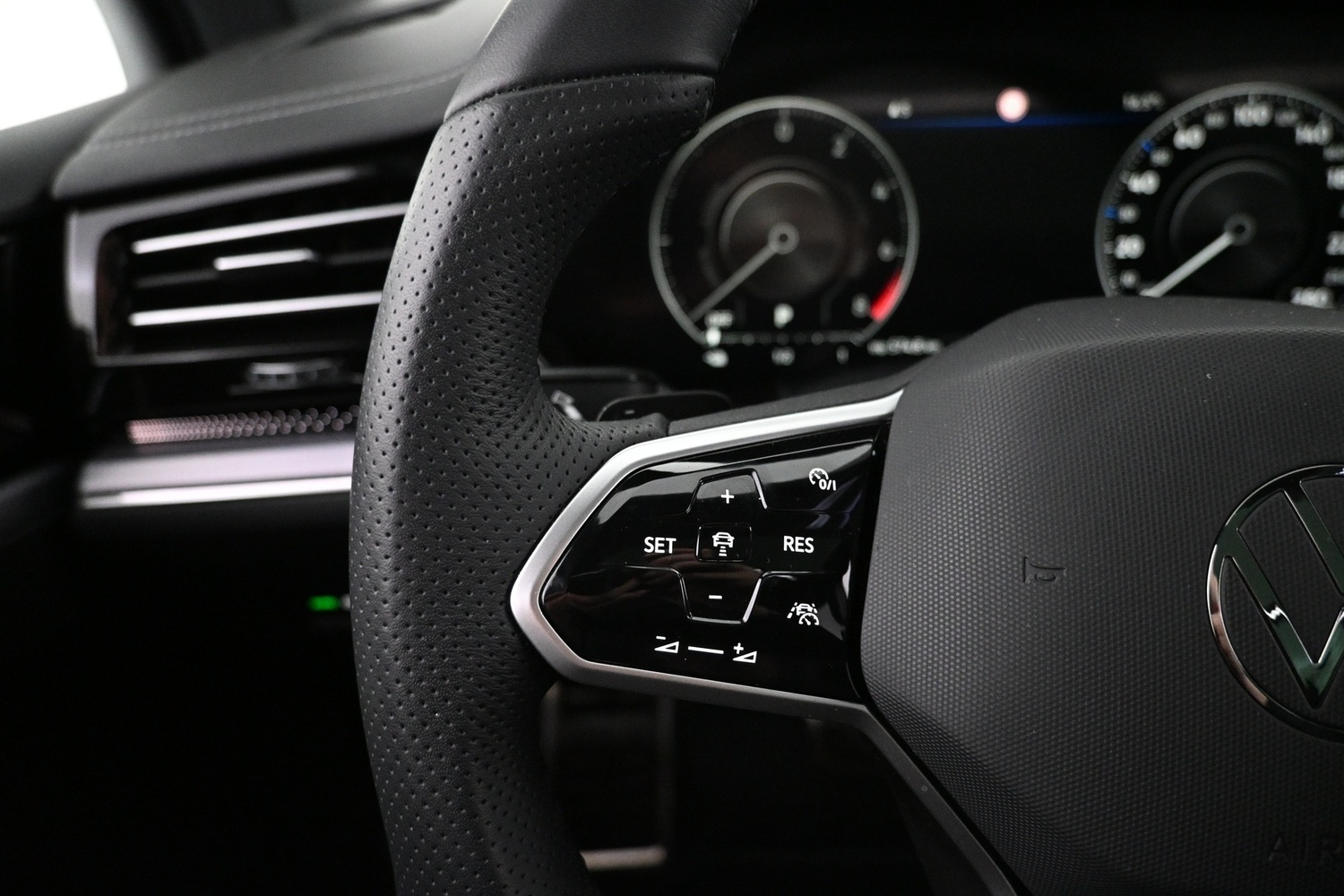 Volkswagen Touareg vaihtoauto