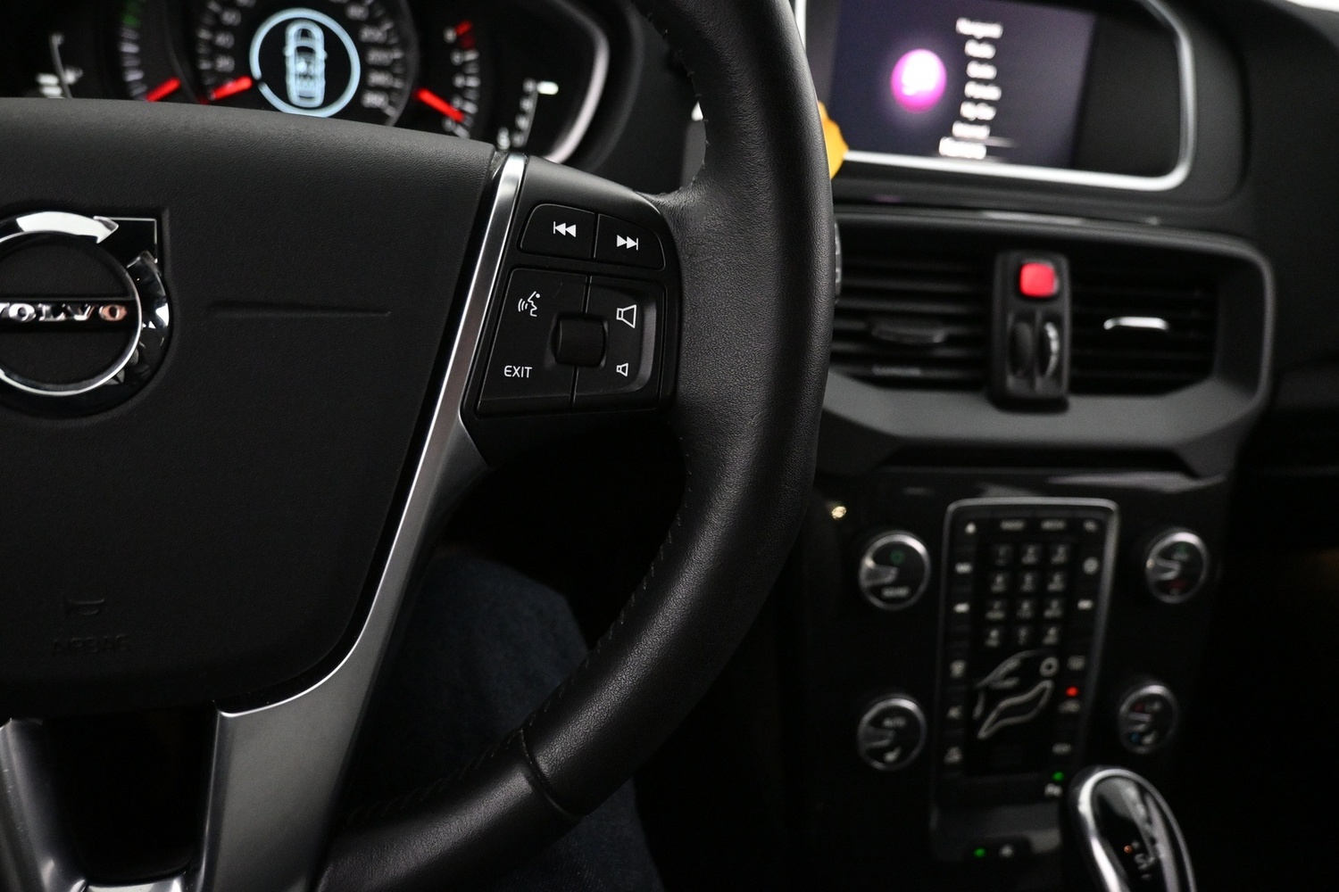 Volvo V40 vaihtoauto