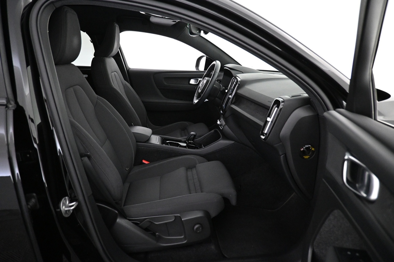 Volvo C40 vaihtoauto