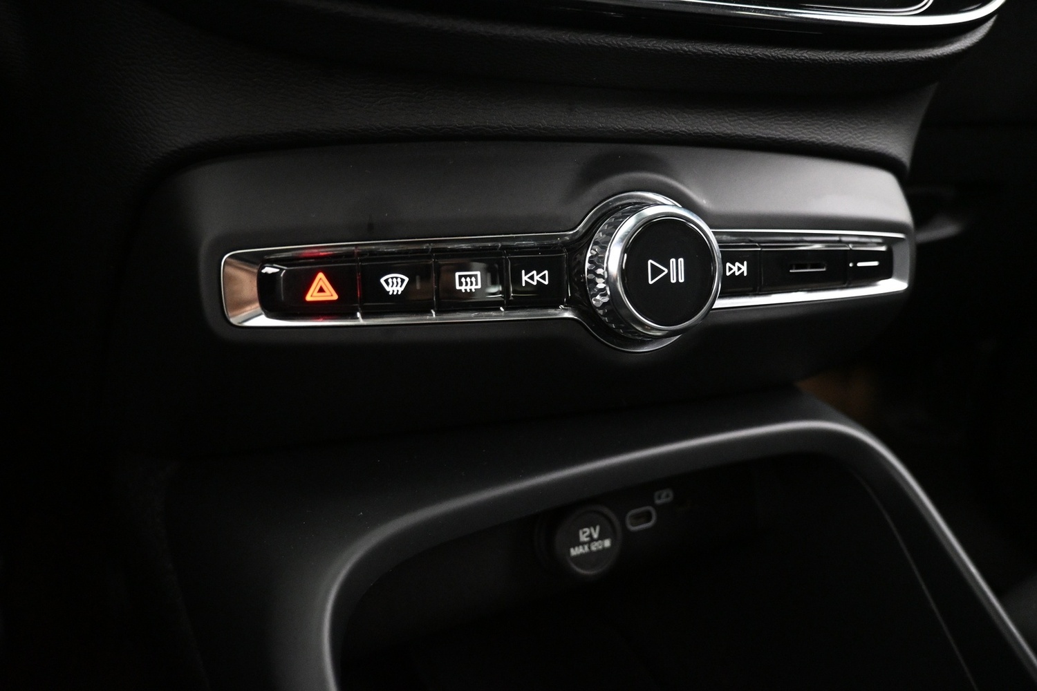 Volvo C40 vaihtoauto