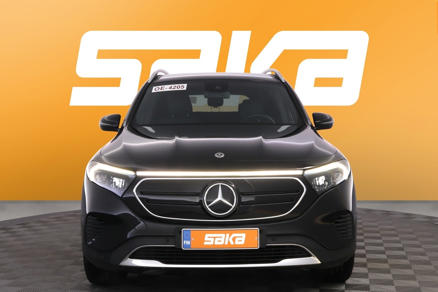 Mercedes-Benz EQB vaihtoauto