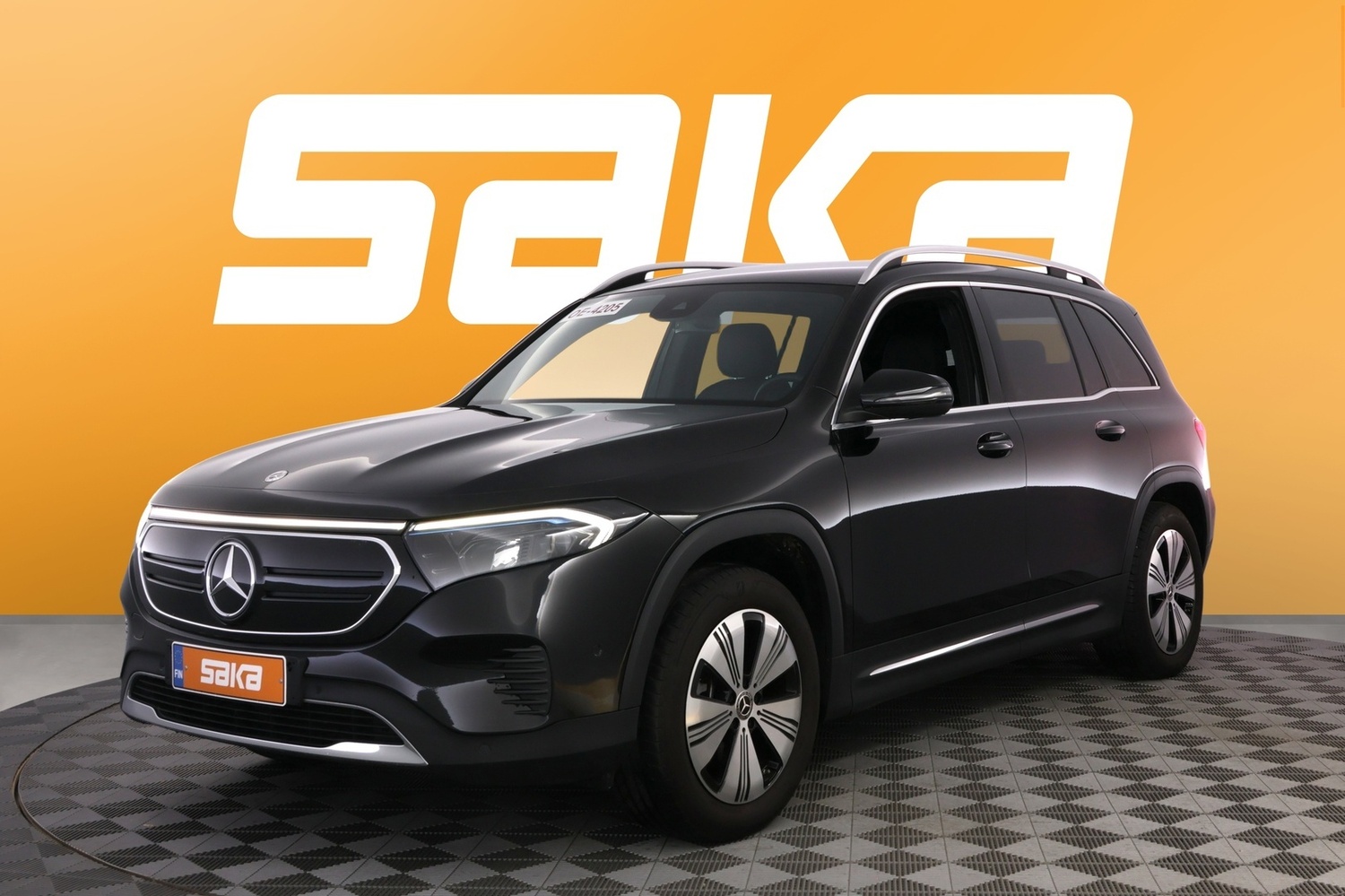 Mercedes-Benz EQB vaihtoauto