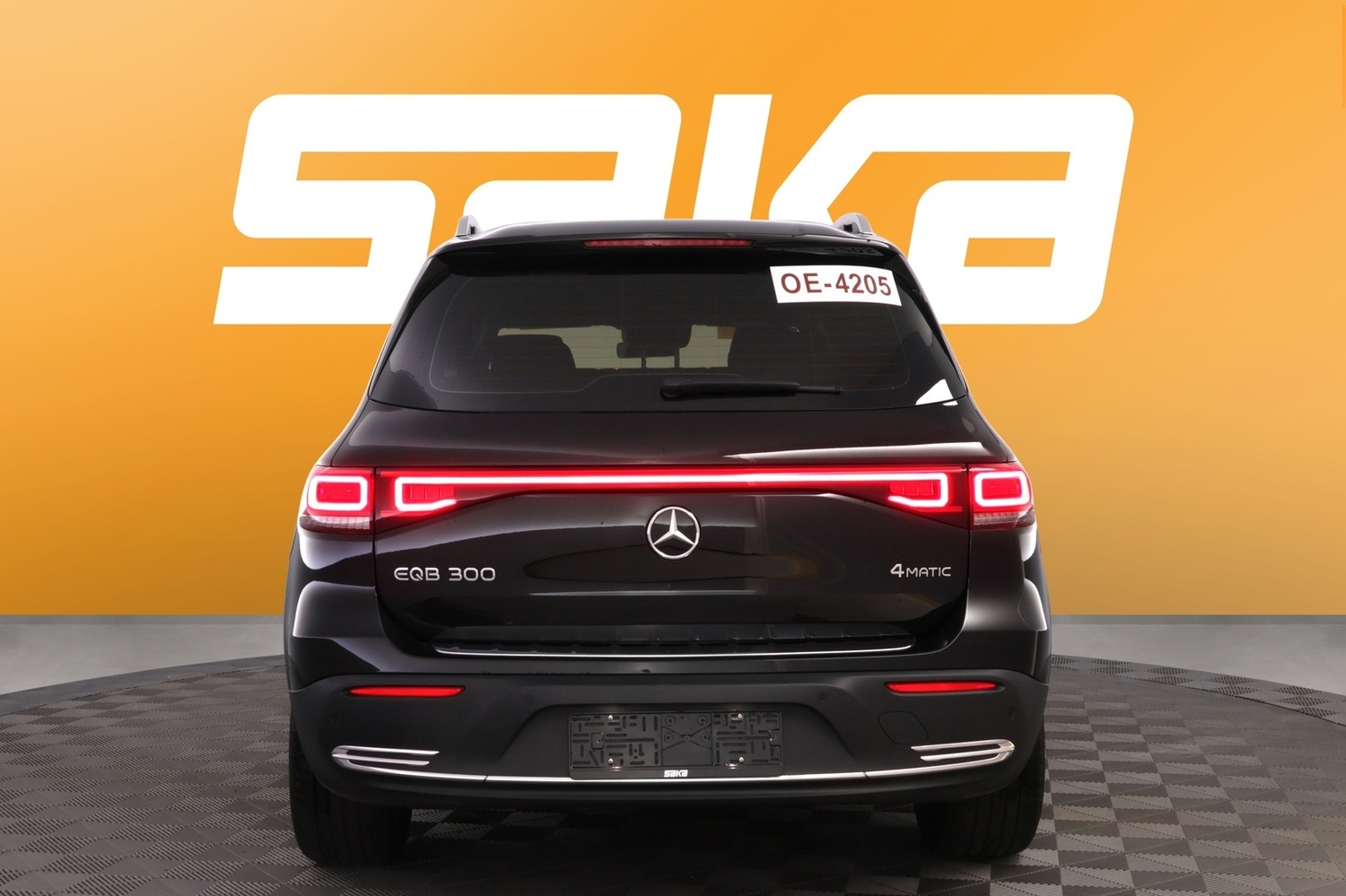 Mercedes-Benz EQB vaihtoauto