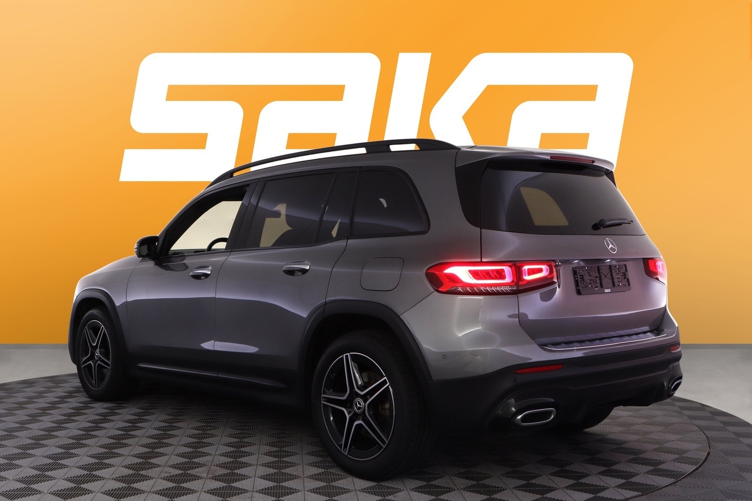 Mercedes-Benz GLB vaihtoauto