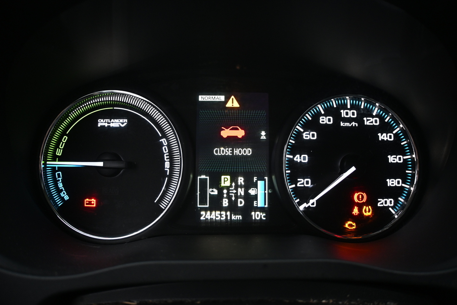 Mitsubishi Outlander PHEV vaihtoauto