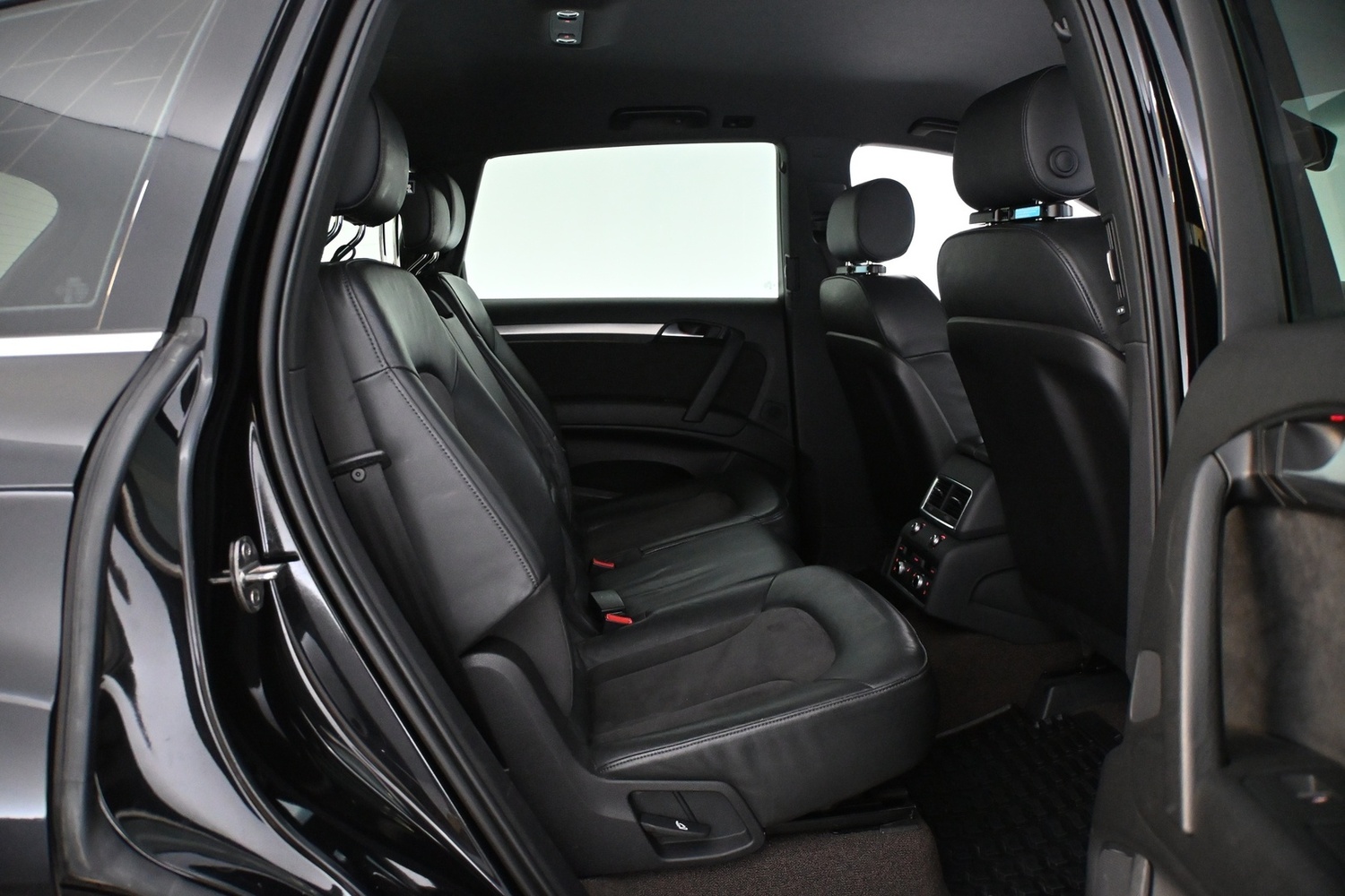 Audi Q7 vaihtoauto