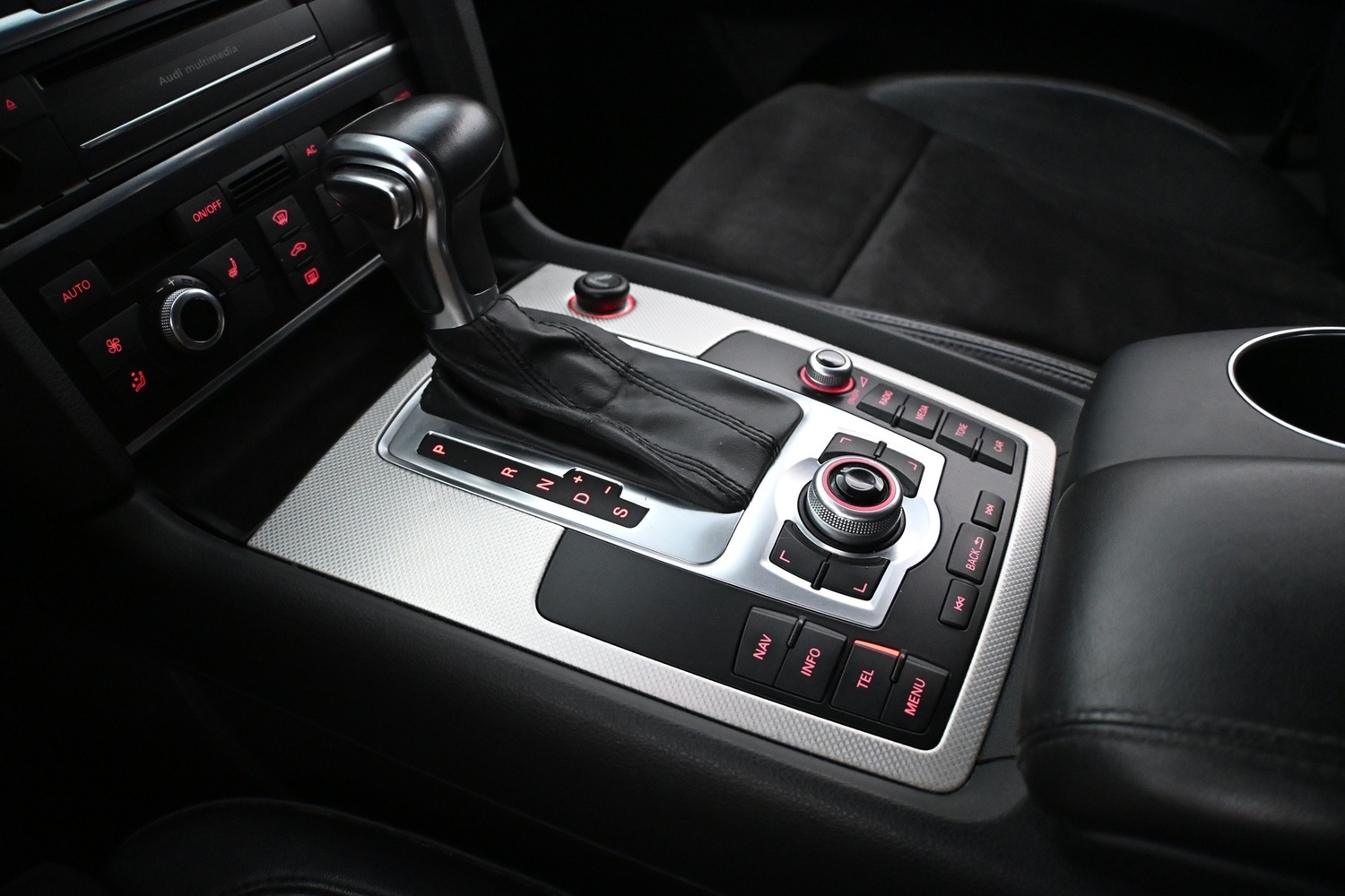 Audi Q7 vaihtoauto