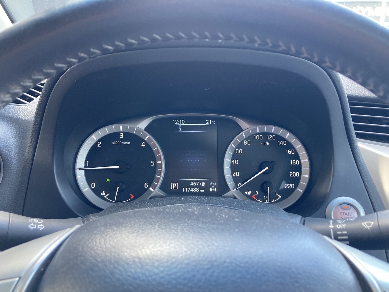 Nissan Navara vaihtoauto