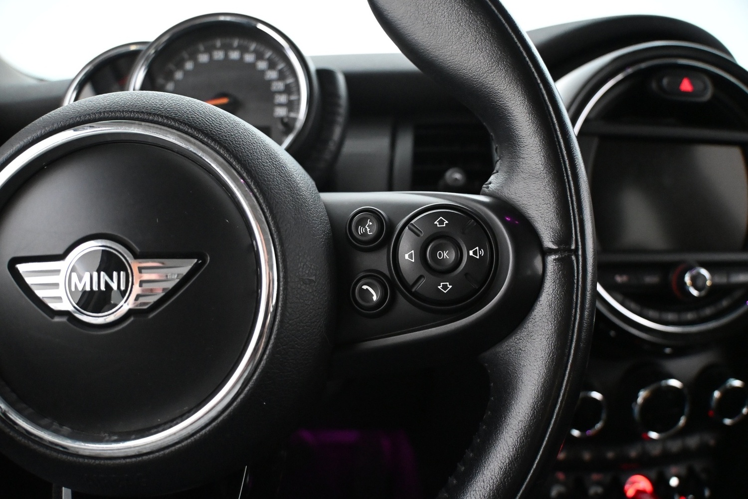Mini Cooper vaihtoauto