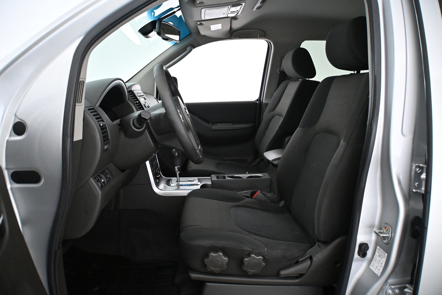 Nissan Pathfinder vaihtoauto